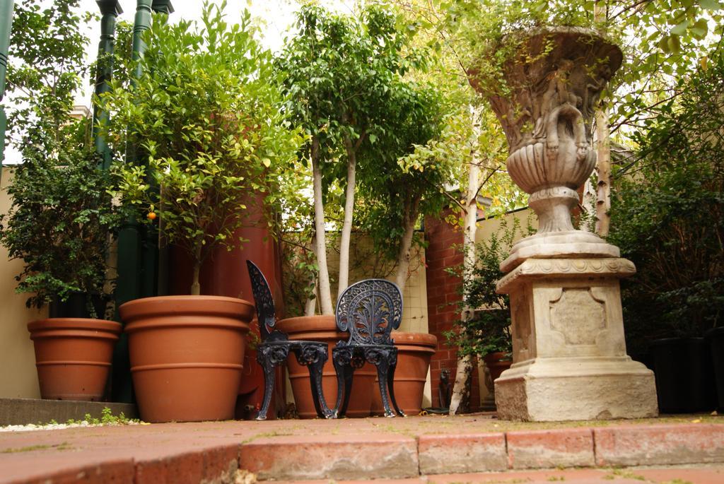 Andre'S Mews Melbourne Exterior foto