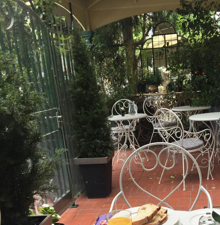 Andre'S Mews Melbourne Exterior foto